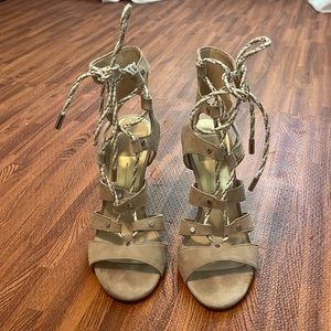 Dolce Vita suede lace up heel size 6